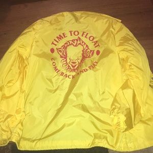 Hot Topic M “IT” rain coat